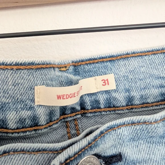 Levi's Vintage Murdoch Wash Wedgie Straight Leg Distressed Jeans Size 31 - Picture 6 of 8